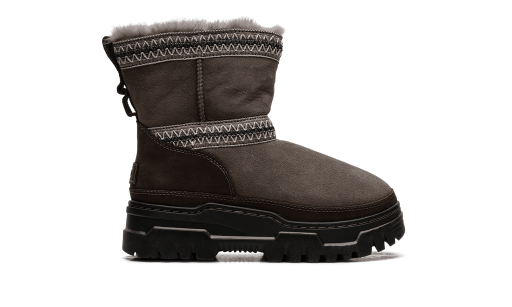 UGG WOMENS CLASSIC MINI TRAILGAZER BOOT Womens "Hickory" 1158322 HCK 1158322 HCK from Stadium Goods