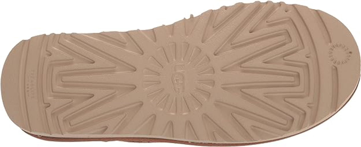 UGG Men's Classic Slip-on in Chestnut, 7 US