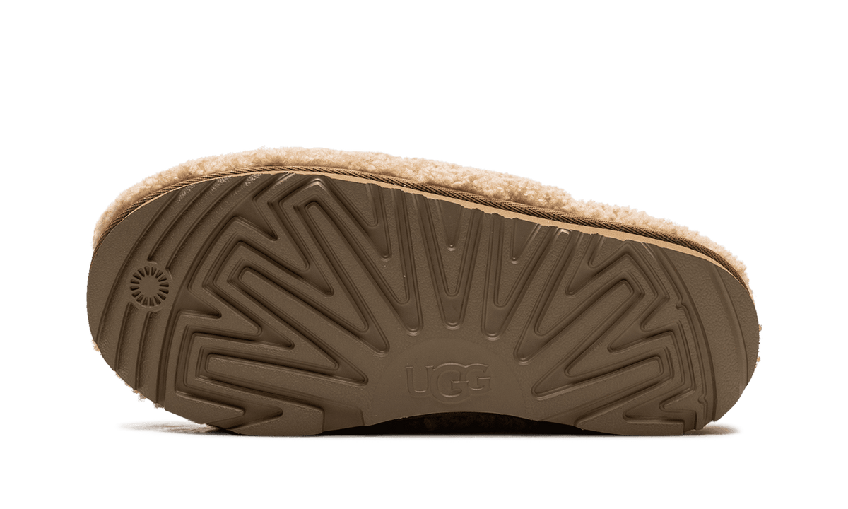 UGG GRADE SCHOOL Tasman Maxi Curly Slipper GS "Chestnut" 1158256K CHE 1158256K CHE from Stadium Goods