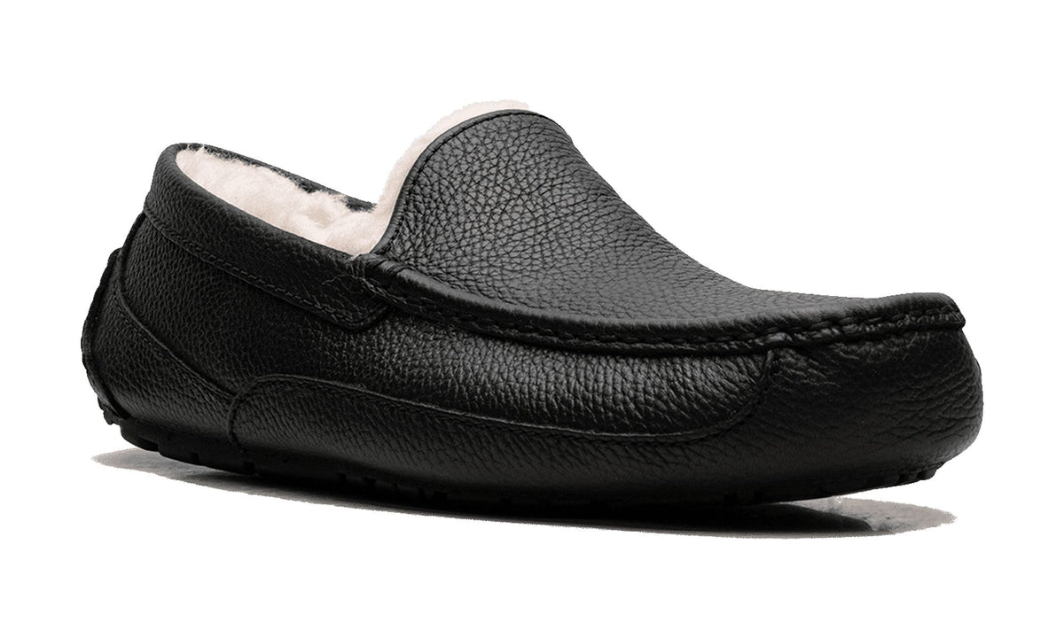 UGG MENS Ascot Leather Slipper "Black" 5379B BLK from Stadium Goods